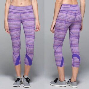 Lululemon Run: Inspire Crop II All Luxtreme Space‎ Dye Twist Iris Flower Size 4